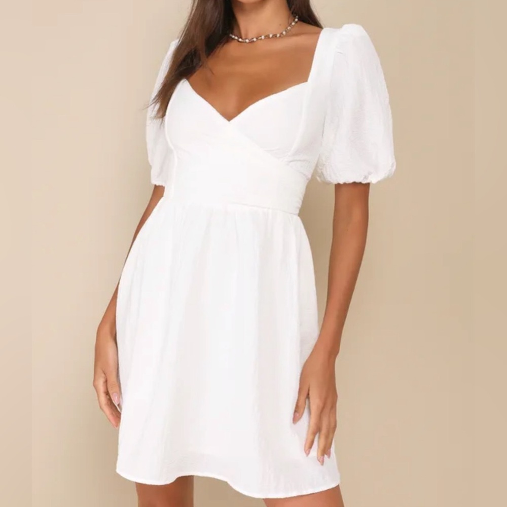 NWT Lulu's Little Bit In Love White Surplice Puff Sleeve Mini Dress